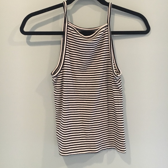 Cute tank top - Picture 2 of 2